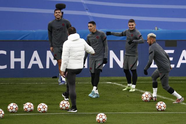 萨卡：大卫-路易斯对我影响最大