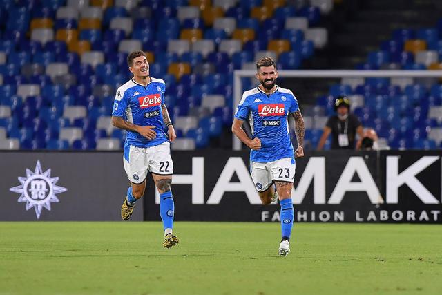 萨林杰32+15+11深圳胜上海 刘铮20分周鹏15分